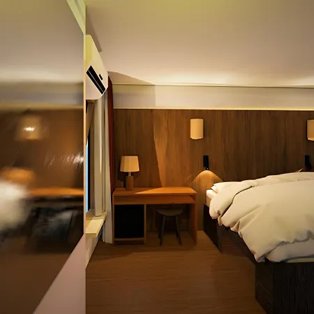 Hotell The Exchange 3*