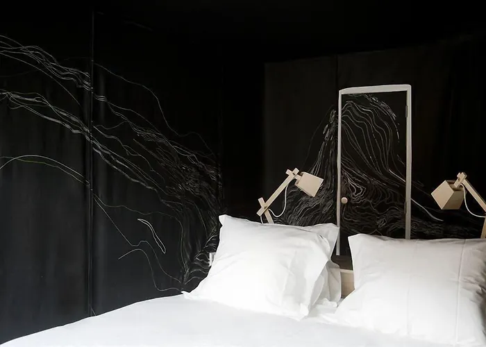 Отель The Exchange Амстердам