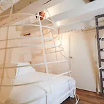 Otel The Exchange 3*