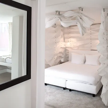 Hotel The Exchange 3*