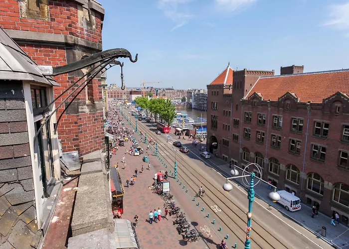 The Exchange מלון 3*