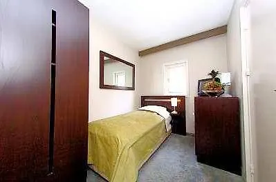 The Exchange מלון 3*